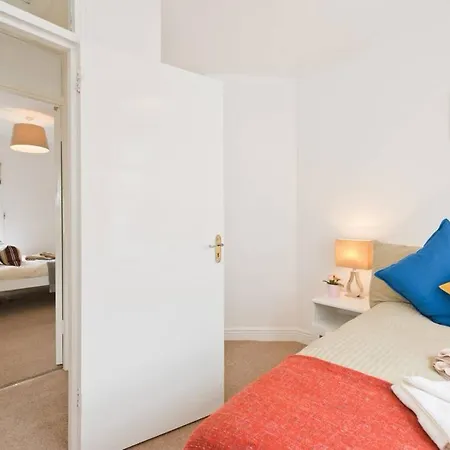 2 Bedroom Riverside Sleeps 5 Appartement Dublin