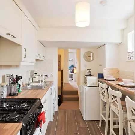 2 Bedroom Riverside Sleeps 5 * Dublin