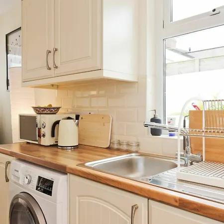 2 Bedroom Riverside Sleeps 5 * Dublin