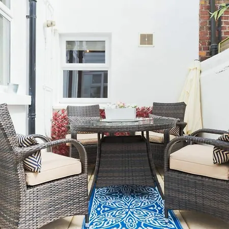 Apartment 2 Bedroom Riverside Sleeps 5 Dublin