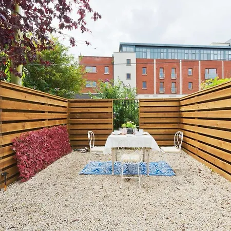Apartment 2 Bedroom Riverside Sleeps 5 Dublin